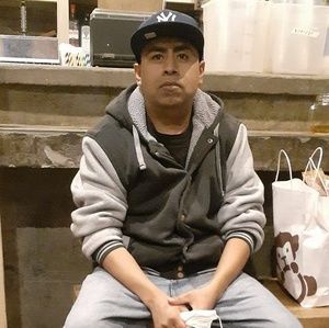 Meet your Posher, Jose luis